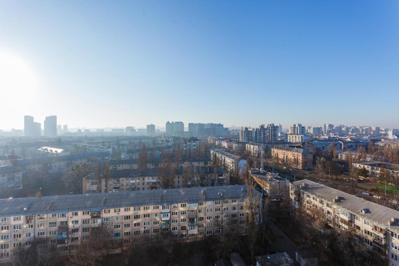 Apartments On Darnitsa Kiev Esterno foto